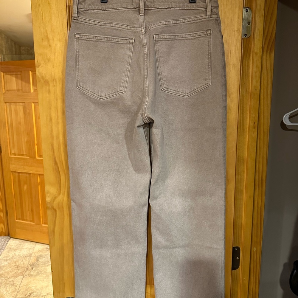 Abercrombie & Fitch High Rise 90s Relaxed Jean - Picture 4 of 6